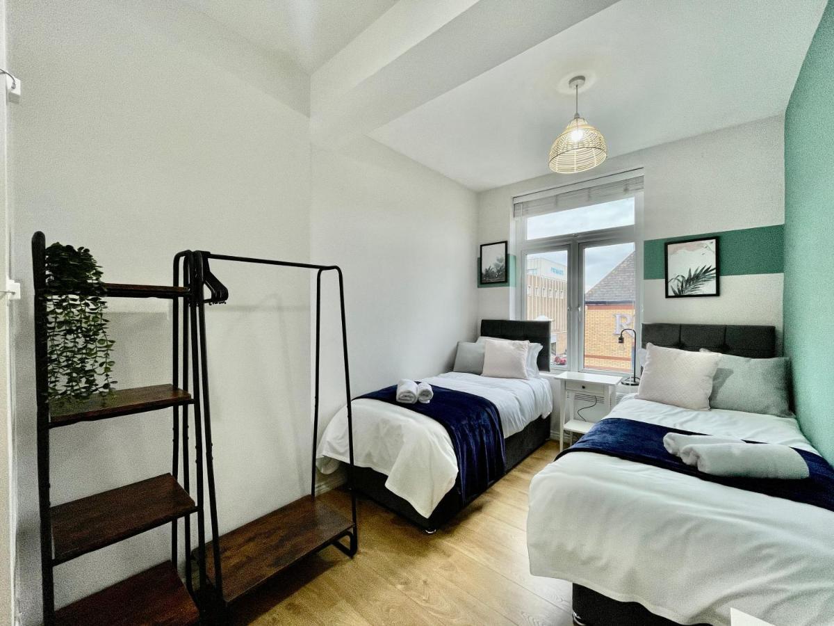 City Centre Gem In Southend Near The Beach, Station And Parking Apartment Exterior photo
