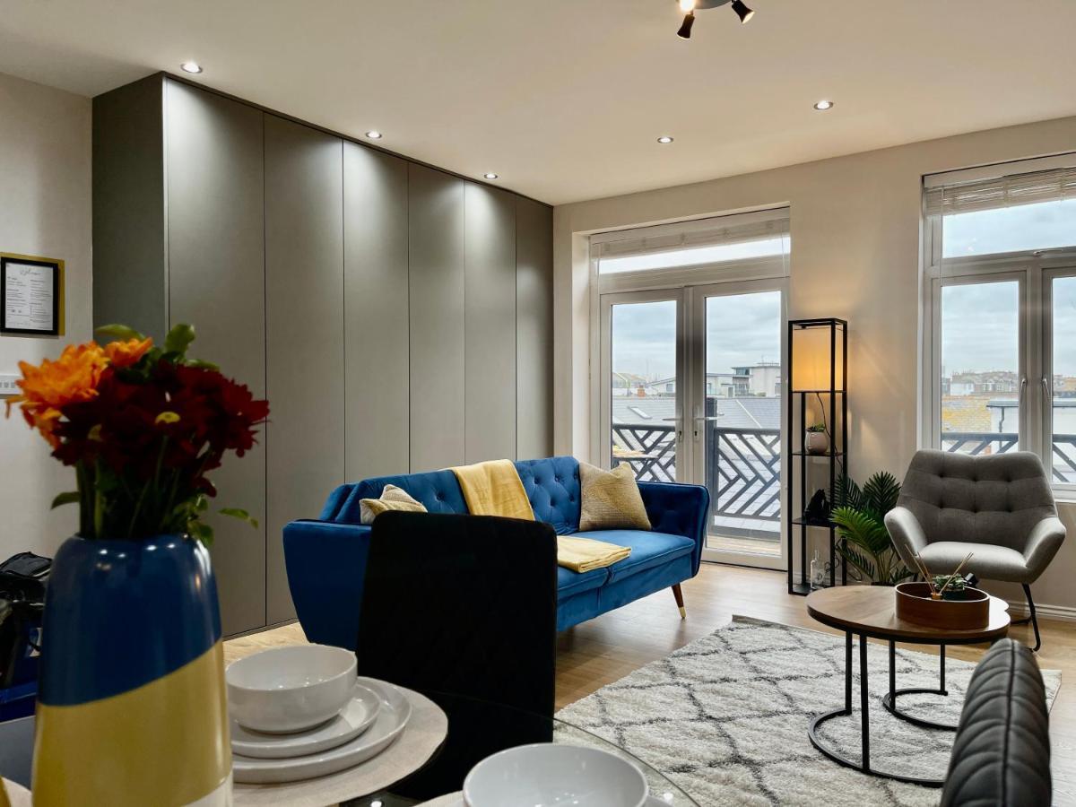 City Centre Gem In Southend Near The Beach, Station And Parking Apartment Exterior photo