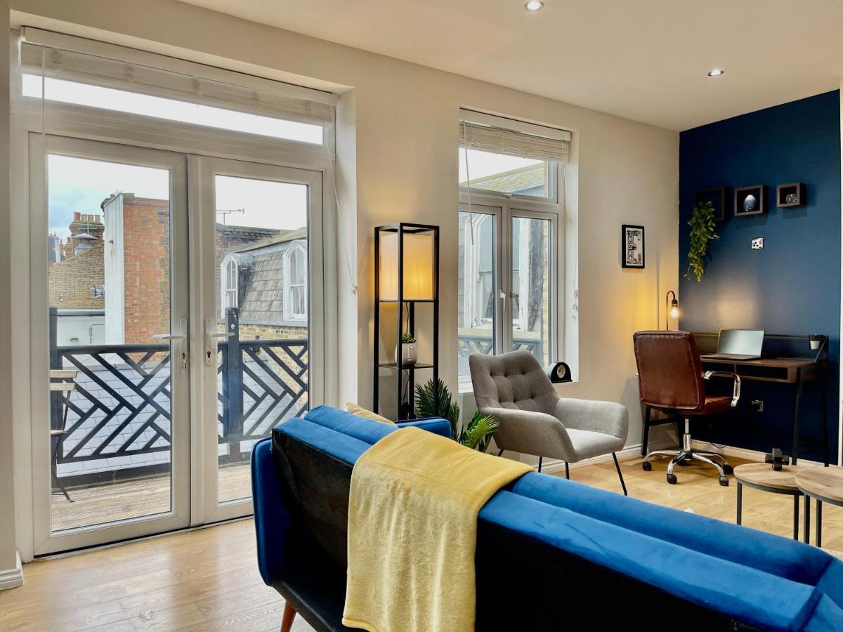 City Centre Gem In Southend Near The Beach, Station And Parking Apartment Exterior photo